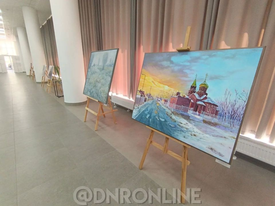 В Мариуполе проходит экспозиция «Большой формат» В Мариуполе проходит экспозиция «Большой формат»
