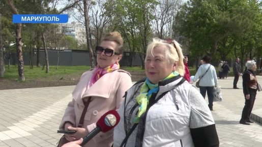 В Мариуполе торжественно открыли обновленный сквер 40-летия Победы