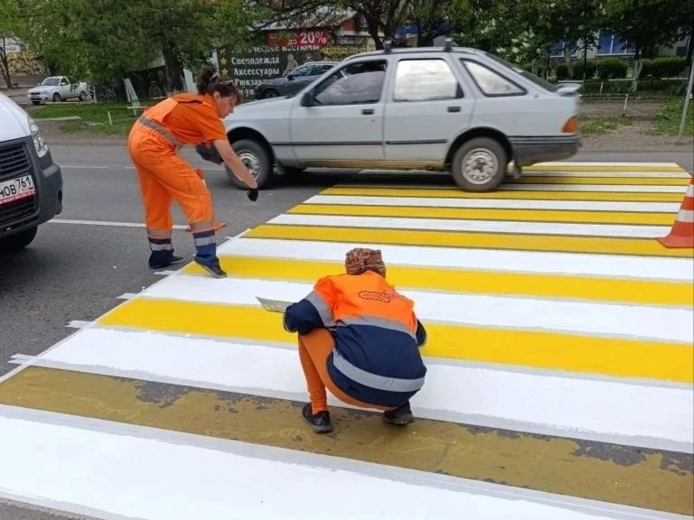 #СОДЕРЖАНИЕ_СВОД за сутки. Информируем, какие работы в рамках содержания автомобильных дорог общего пользования выполнили за прошедшие выходные 16-17 мая: Установили новые дорожные знаки на автомобильных дорогах: #СОДЕРЖАНИЕ_СВОД за сутки. Информируем, какие работы в рамках содержания автомобильных дорог общего пользования выполнили за прошедшие выходные 16-17 мая: Установили новые дорожные знаки на автомобильных дорогах: