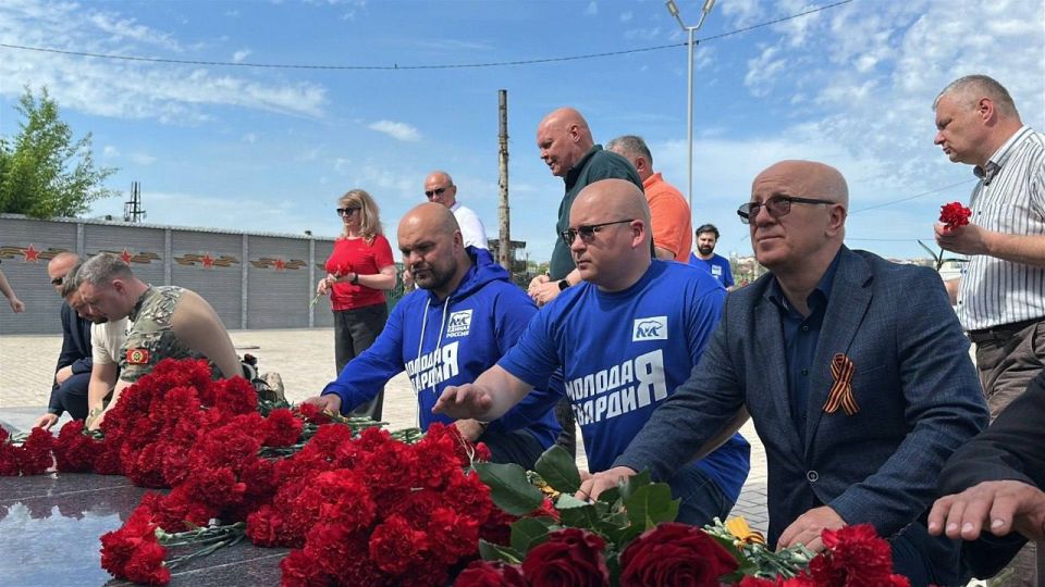 Антон Демидов: Горд быть в Мариуполе в знаковый день – годовщину освобождения города Антон Демидов: Горд быть в Мариуполе в знаковый день – годовщину освобождения города
