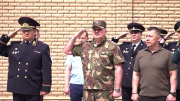 В Донецке правоохранители почтили память коллег, павших при освобождении Мариуполя