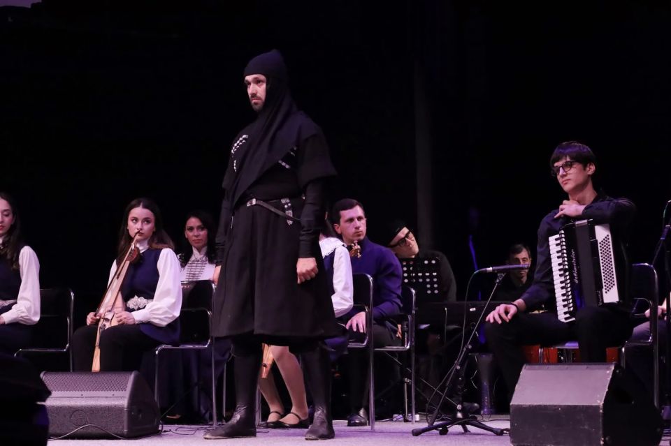 Абхазские мелодии в сердце Мариуполя: музыка, рожденная душой Абхазские мелодии в сердце Мариуполя: музыка, рожденная душой