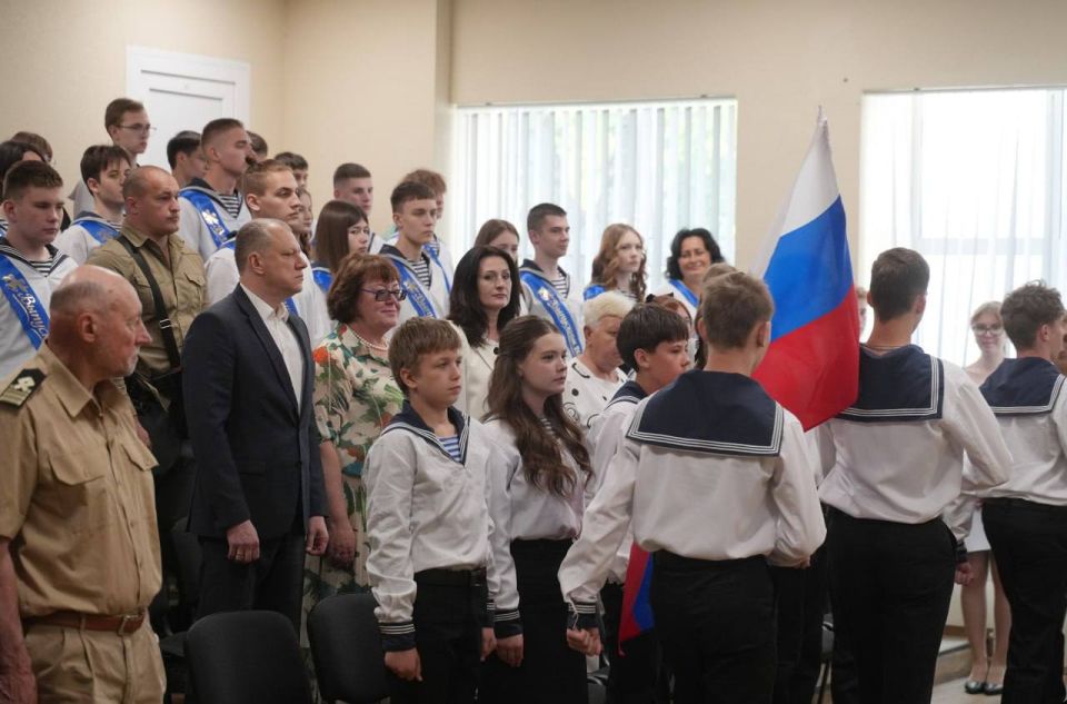 Мариупольские школы и лицеи отметили последний звонок Мариупольские школы и лицеи отметили последний звонок