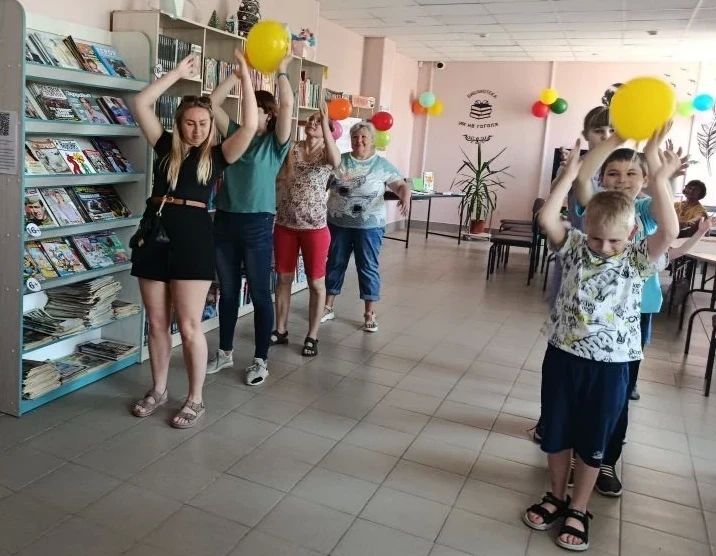 В мариупольских библиотеках прошли мероприятия Всероссийской профориентационной акции «Сегодня я – библиотекарь» В мариупольских библиотеках прошли мероприятия Всероссийской профориентационной акции «Сегодня я – библиотекарь»