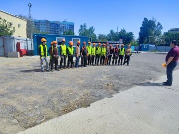 В Мариуполе трудовым мигрантам напомнили об их правах и обязанностях