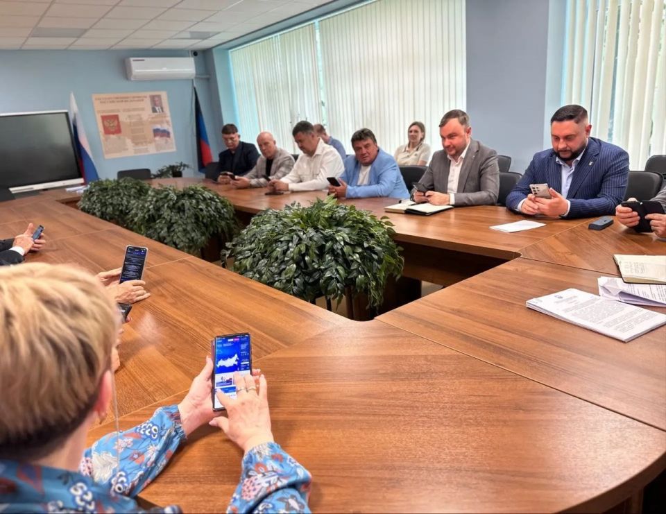 Кто представит Мариуполь на федеральном уровне? Депутаты горсовета сделали свой выбор Кто представит Мариуполь на федеральном уровне? Депутаты горсовета сделали свой выбор