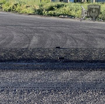 Уважаемые военнослужащие!. На трассе Мариуполь — Мелитополь, в районе поворота на населённый пункт Бердянское обнаружен заминированный участок дороги