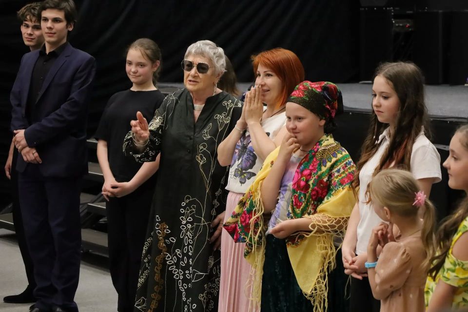 Праздник русского языка: Мариупольский русский драматический театр отметил День рождения А.С. Пушкина Праздник русского языка: Мариупольский русский драматический театр отметил День рождения А.С. Пушкина