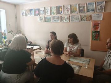 Прошла рабочая встреча с сотрудниками Центра социального обслуживания населения Приморского района, которую провела заместитель руководителя Управы Приморского внутригородского района Любовь Александровна Степанян