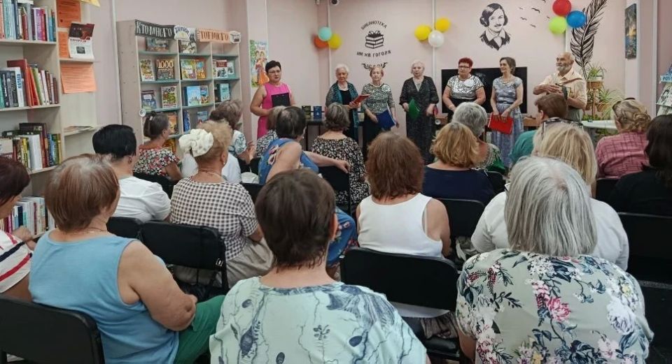 Для пожилых мариупольцев организовали литературно-музыкальное мероприятие Для пожилых мариупольцев организовали литературно-музыкальное мероприятие