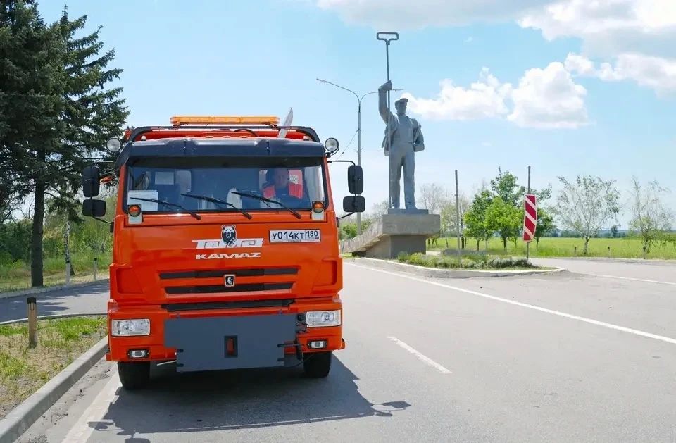 «Город должен стать чище»: Мариуполь получил современную уборочную технику «Город должен стать чище»: Мариуполь получил современную уборочную технику