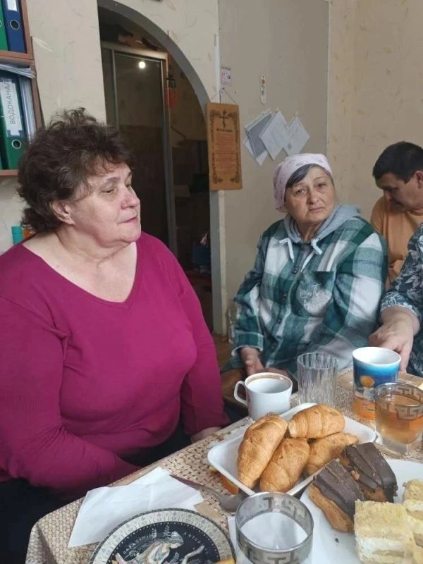 Чаепития, субботники и юбилей дома – соседи вместе!