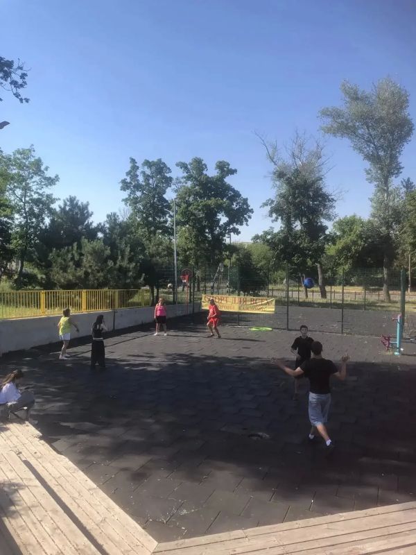 В парке «Веселка» прошла тренировка по ОФП В парке «Веселка» прошла тренировка по ОФП
