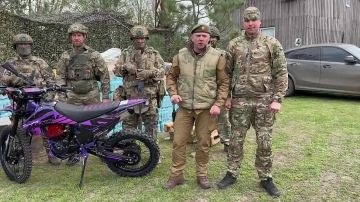 В Мариуполе следователи 123-го военного следственного отдела СК России передали гуманитарную помощь добровольческому отряду «Барс 11»