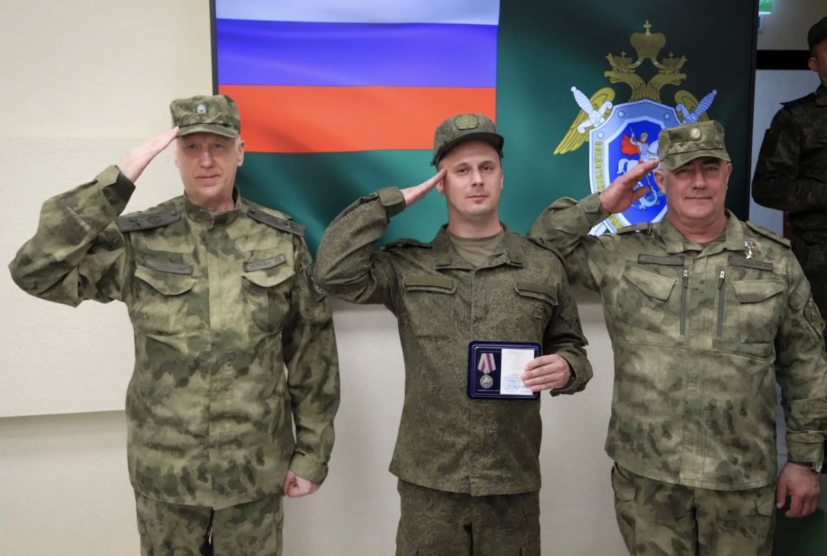 Председатель СК России провел оперативное совещание в Луганске Председатель СК России провел оперативное совещание в Луганске