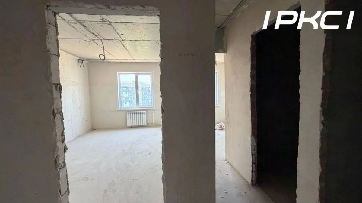 В доме на улице Киевской в Мариуполе продолжается ремонт квартир В доме на улице Киевской в Мариуполе продолжается ремонт квартир