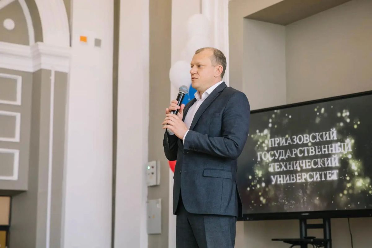 Поздравил выпускников Приазовского государственного технического университета — филиала НИУ МГСУ с успешным окончанием обучения Поздравил выпускников Приазовского государственного технического университета — филиала НИУ МГСУ с успешным окончанием обучения