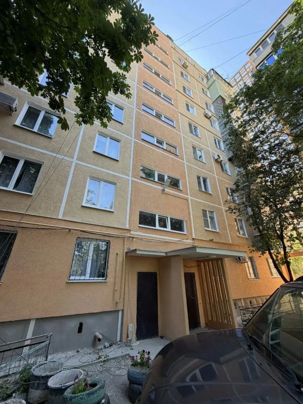 Восстановлен многоквартирный дом на улице 60 лет СССР в г. Мариуполе Восстановлен многоквартирный дом на улице 60 лет СССР в г. Мариуполе