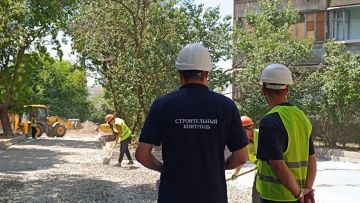 При поддержке Московской области проходит комплексное благоустройство дворов в Ильичевском районе