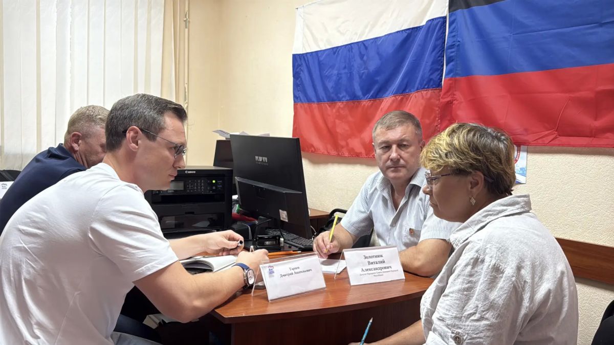 Доступность медицинской помощи – ключевая тема приёма жителей в Володарском Доступность медицинской помощи – ключевая тема приёма жителей в Володарском