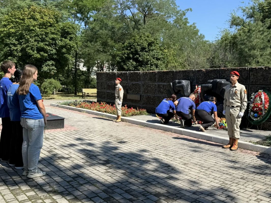 Сегодня в Донбассе день тишины и скорби Сегодня в Донбассе день тишины и скорби