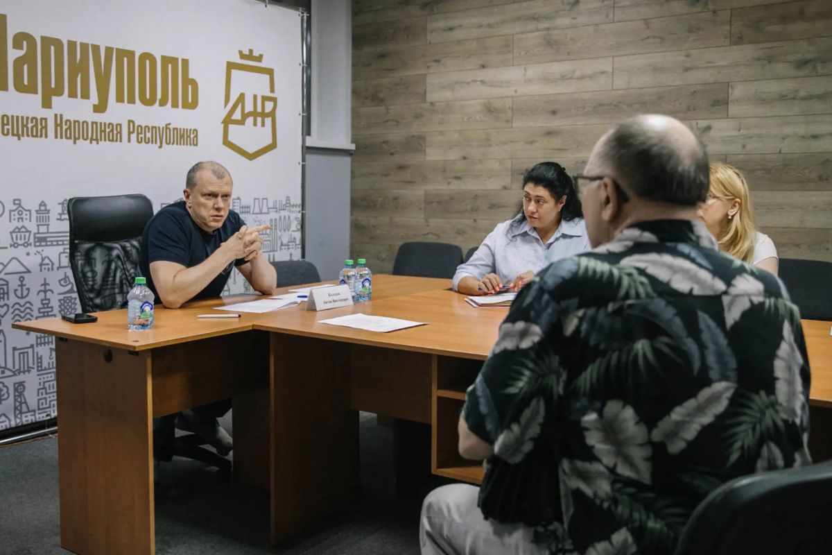 Антон Кольцов: Провел личный прием граждан для жителей Приморского района Антон Кольцов: Провел личный прием граждан для жителей Приморского района
