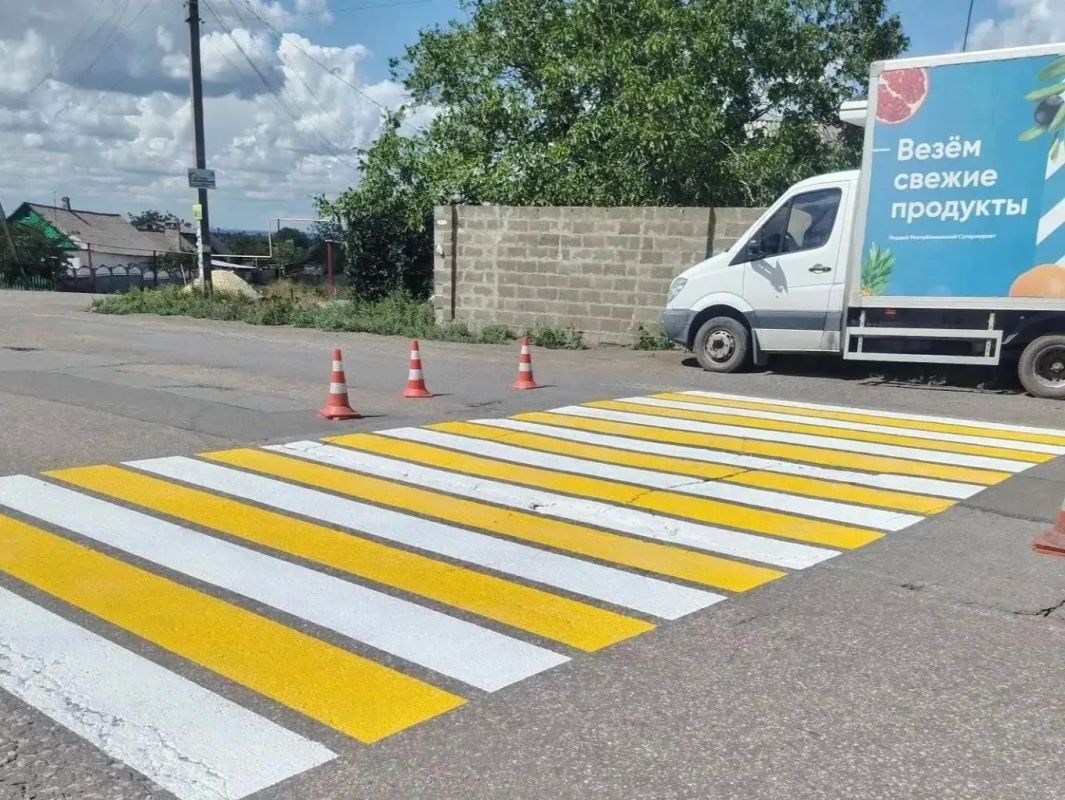 #СОДЕРЖАНИЕ_СВОД за сутки. В рамках содержания выполняем работы по обеспечению безопасного проезда на железнодорожных переездах Нанесли горизонтальную разметку на ж/д переездах, расположенных на автомобильных дорогах... #СОДЕРЖАНИЕ_СВОД за сутки. В рамках содержания выполняем работы по обеспечению безопасного проезда на железнодорожных переездах Нанесли горизонтальную разметку на ж/д переездах, расположенных на автомобильных дорогах...