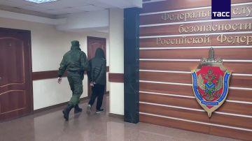 Трое подростков задержаны в Приморье за сбор данных для терактов против военнослужащих, сообщает ФСБ