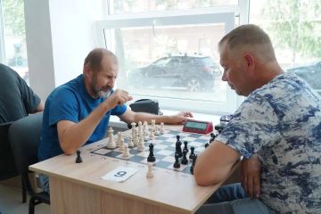 В Мариуполе прошел блицтурнир по шахматам