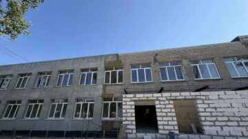 Продолжается ремонт школы в Трамвайном переулке
