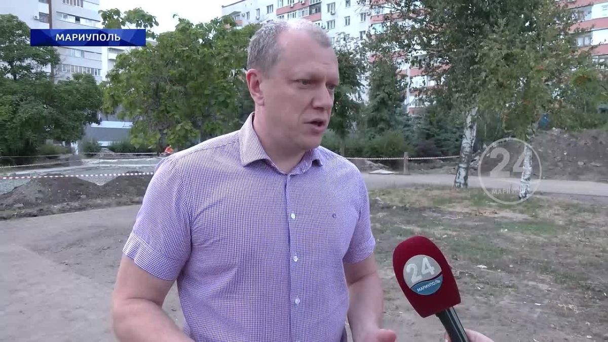 Антон Кольцов ознакомился с ходом реконструкции сквера «Лукоморье»