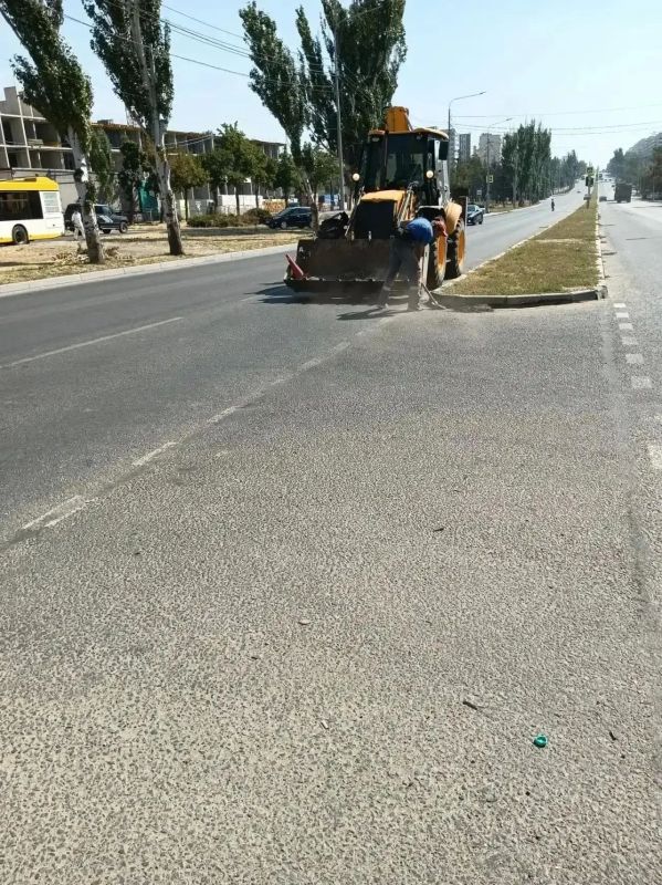 Чистота города начинается с ежедневной работы Чистота города начинается с ежедневной работы