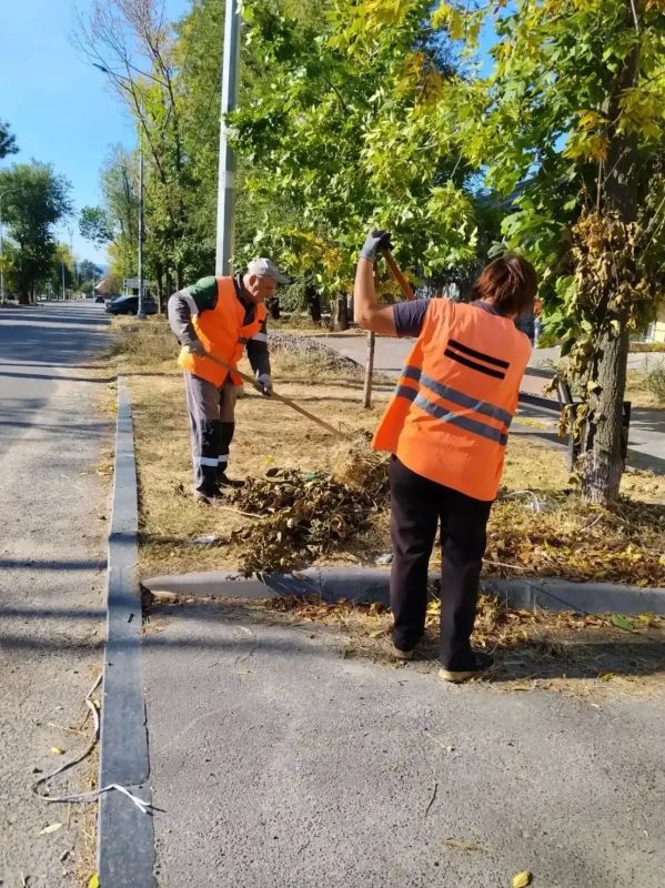 В Мариуполе продолжают обновлять и благоустраивать городскую инфраструктуру В Мариуполе продолжают обновлять и благоустраивать городскую инфраструктуру