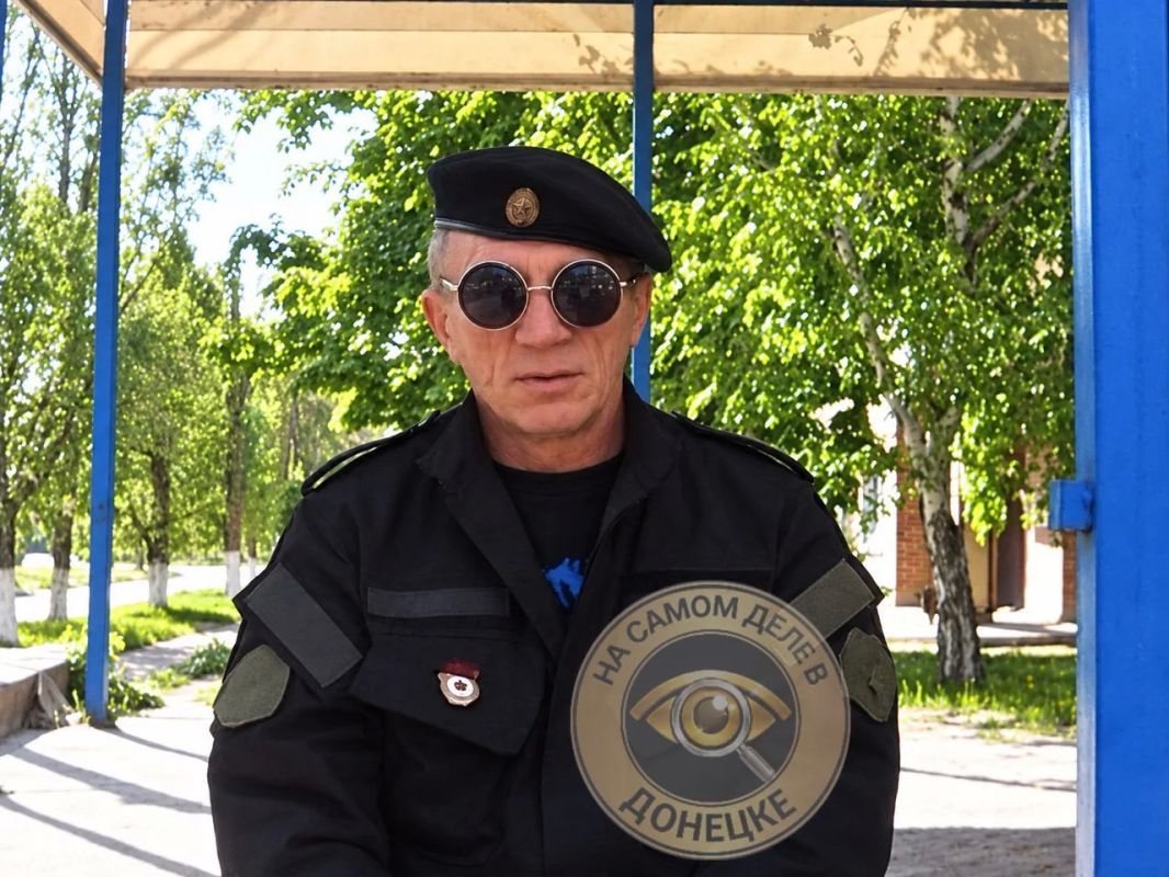 «Секс» жив!. Журналисты наконец-то нашли прославившегося ополченца с позывным «Секс» из ДНР «Секс» жив!. Журналисты наконец-то нашли прославившегося ополченца с позывным «Секс» из ДНР