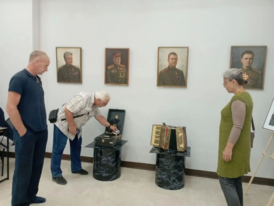 Горожан приглашают на выставку «Мариуполь: дорога к освобождению» Горожан приглашают на выставку «Мариуполь: дорога к освобождению»
