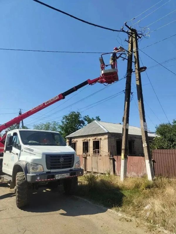 Мариупольские коммунальщики рассказали о проделанной работе за выходные Мариупольские коммунальщики рассказали о проделанной работе за выходные