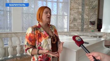 «Героизму и отваге посвящается» - Торжественный концерт труппы Мариупольского драмтеатра ко Дню освобождения Донбасса