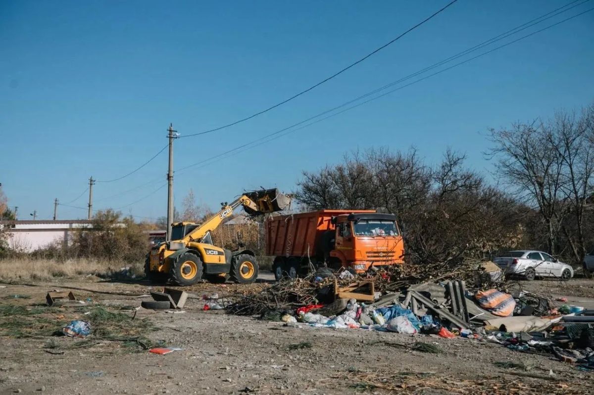 В Мариуполе приступят к массовой ликвидации стихийных свалок В Мариуполе приступят к массовой ликвидации стихийных свалок