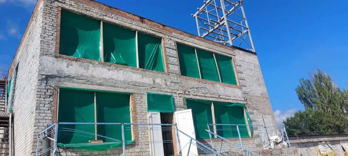 Санкт-Петербург продолжает ремонтно-восстановительные работы в комплексе зданий ГИМС МЧС Мариуполя Санкт-Петербург продолжает ремонтно-восстановительные работы в комплексе зданий ГИМС МЧС Мариуполя