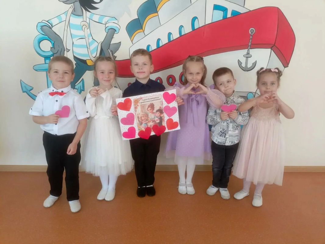 Наши сердца — вам, педагоги! Наши сердца — вам, педагоги!