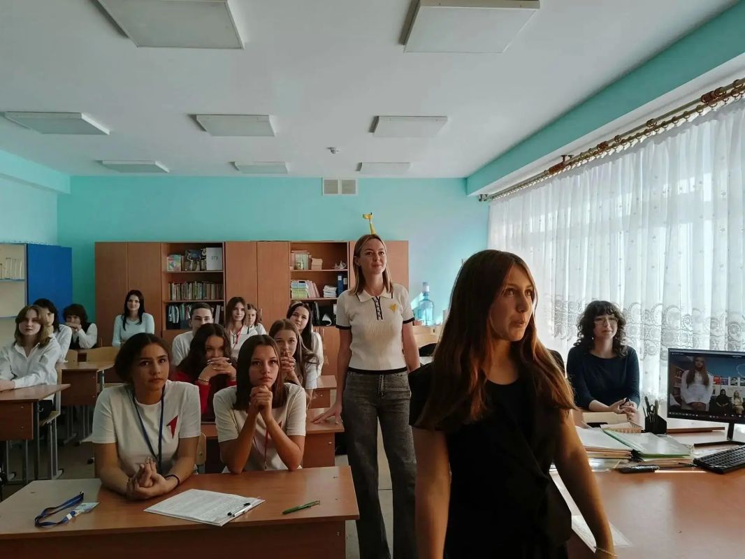 Телемост «Спасибо, что #МыВместе» связал Саратовскую область и Мариуполь Телемост «Спасибо, что #МыВместе» связал Саратовскую область и Мариуполь