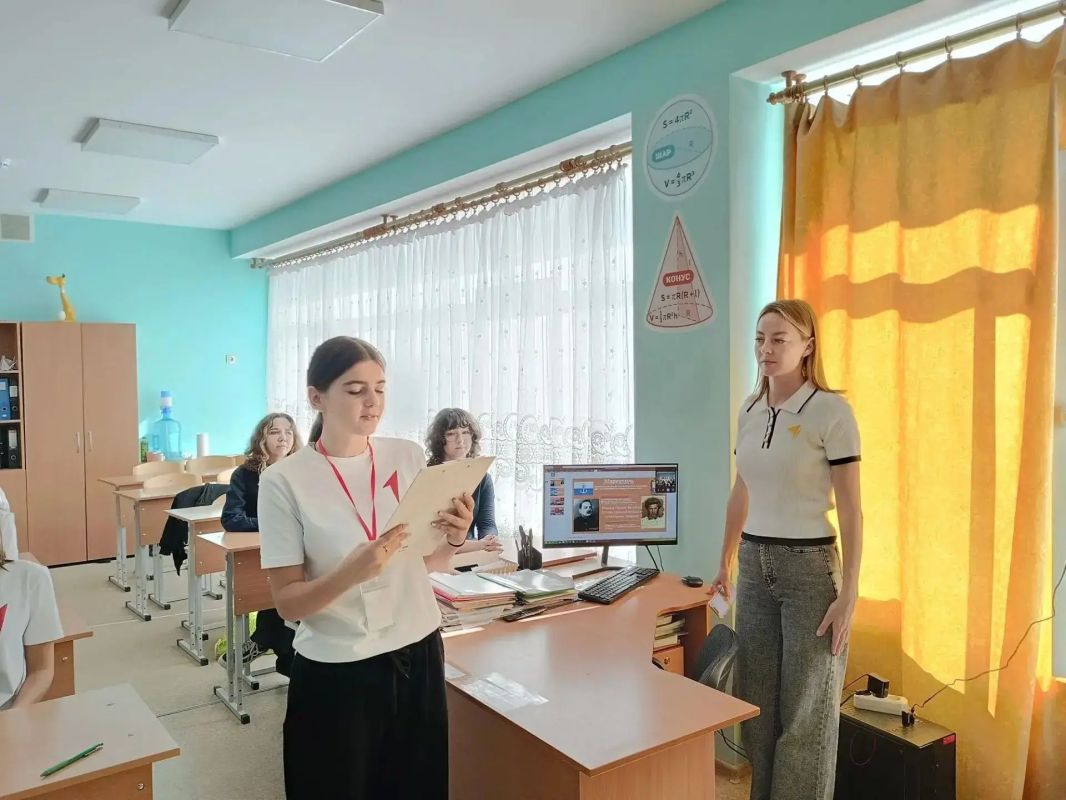 Телемост «Спасибо, что #МыВместе» связал Саратовскую область и Мариуполь Телемост «Спасибо, что #МыВместе» связал Саратовскую область и Мариуполь