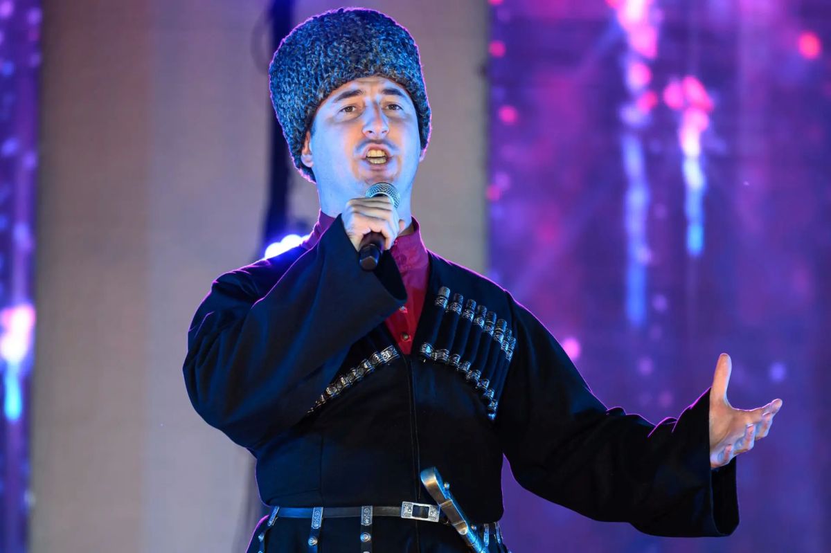 Концерт-телемост «Сила традиций» объединил Санкт-Петербург и Южно-Сахалинск Концерт-телемост «Сила традиций» объединил Санкт-Петербург и Южно-Сахалинск