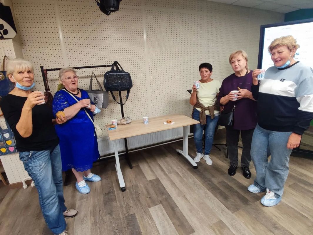 «Бархатный возраст»: в Мариуполе отметили День пожилого человека «Бархатный возраст»: в Мариуполе отметили День пожилого человека