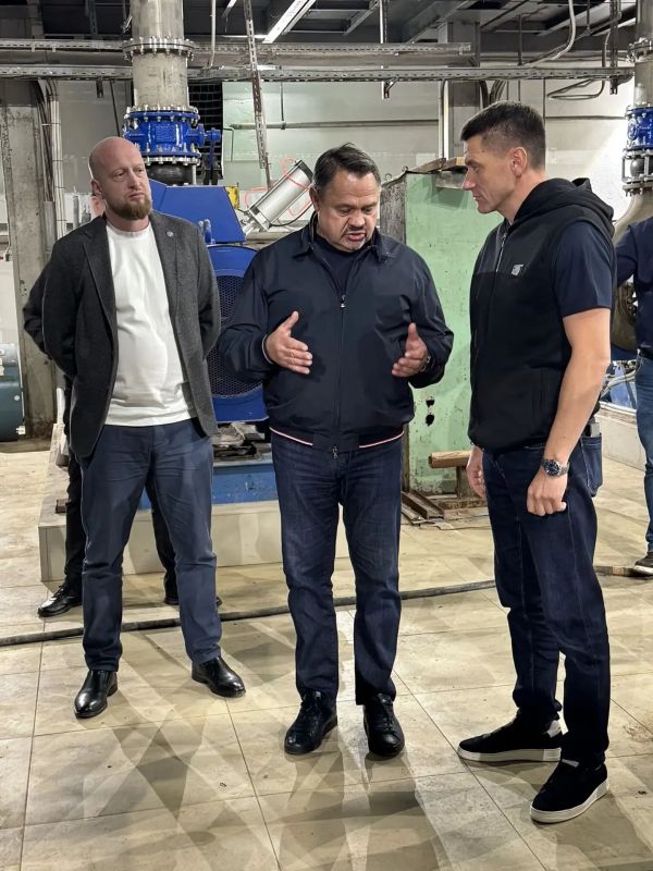 Рабочий визит заместителя руководителя Федерального казначейства Александра Демидова и начальника Управления ведомственных проектов Федерального казначейства Алексея Долгалева в Донецкую Народную Республику Рабочий визит заместителя руководителя Федерального казначейства Александра Демидова и начальника Управления ведомственных проектов Федерального казначейства Алексея Долгалева в Донецкую Народную Республику