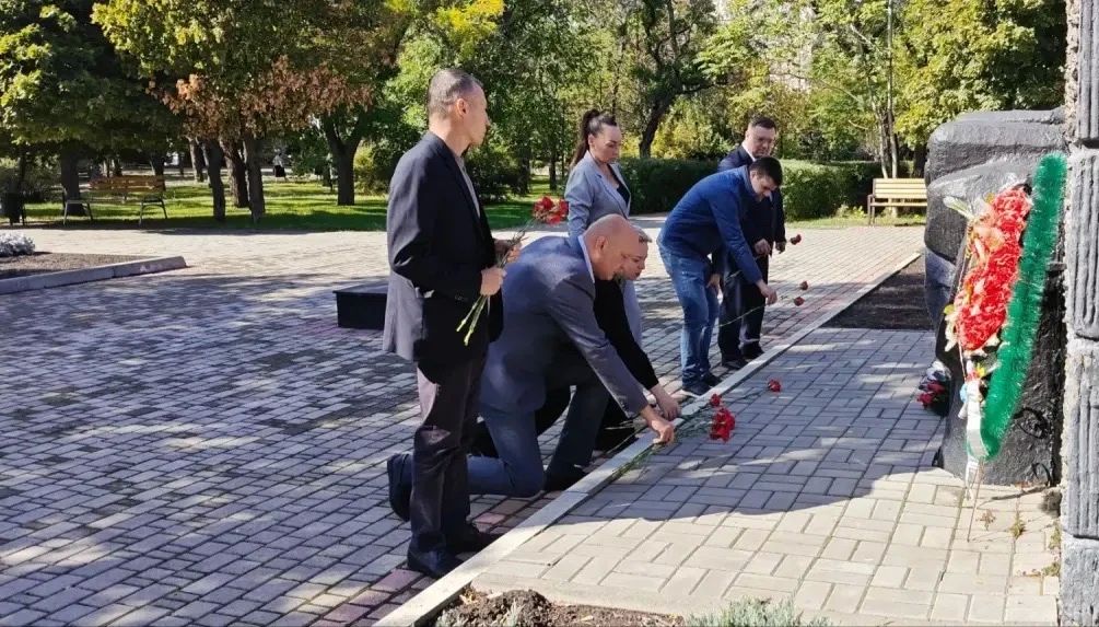 Мариуполь посетила делегация Волгоградского регионального отделения Межрегионального общественного патриотического движения «ВЕЧНО ЖИВЫЕ» Мариуполь посетила делегация Волгоградского регионального отделения Межрегионального общественного патриотического движения «ВЕЧНО ЖИВЫЕ»