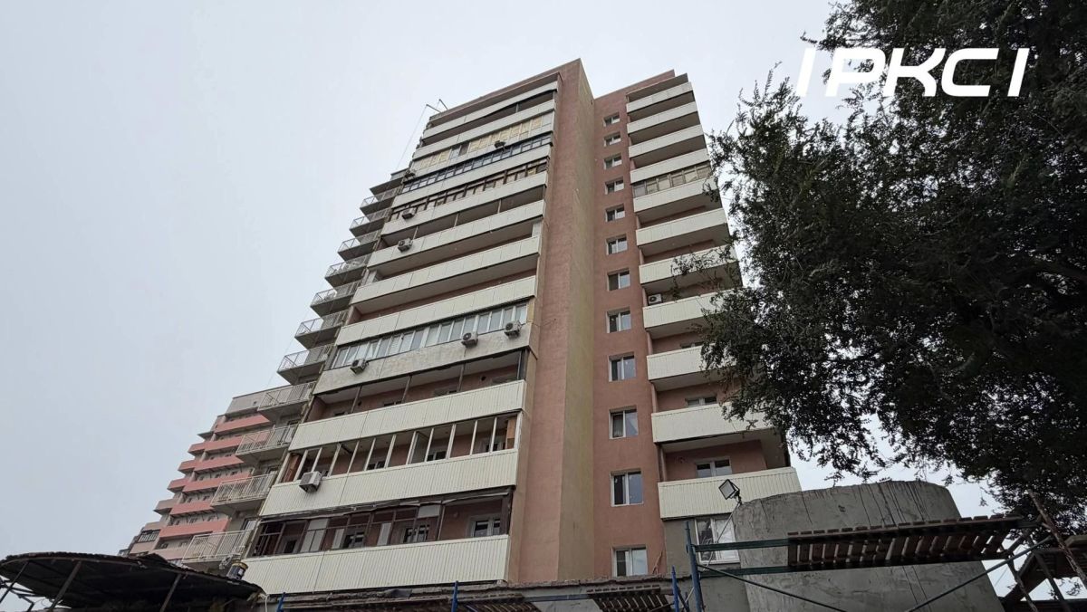 В Мариуполе восстанавливают многоэтажку на проспекте Металлургов В Мариуполе восстанавливают многоэтажку на проспекте Металлургов
