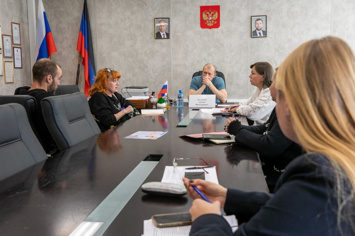 Антон Кольцов: Ответил на вопросы жителей Жовтневого района Антон Кольцов: Ответил на вопросы жителей Жовтневого района