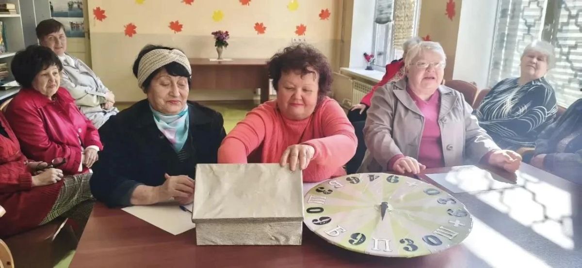 Пожилые мариупольцы стали участниками интеллектуального праздника