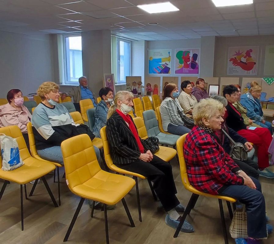 Сила слова, которое лечит: вечер поэзии Вероники Тушновой в Мариуполе Сила слова, которое лечит: вечер поэзии Вероники Тушновой в Мариуполе
